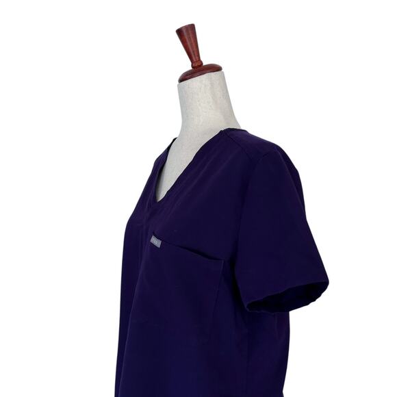 FIGS Women's Scrub Top Medium Purple Pockets Uniform Medical Short Sleeve (8) - Picture 5 of 10